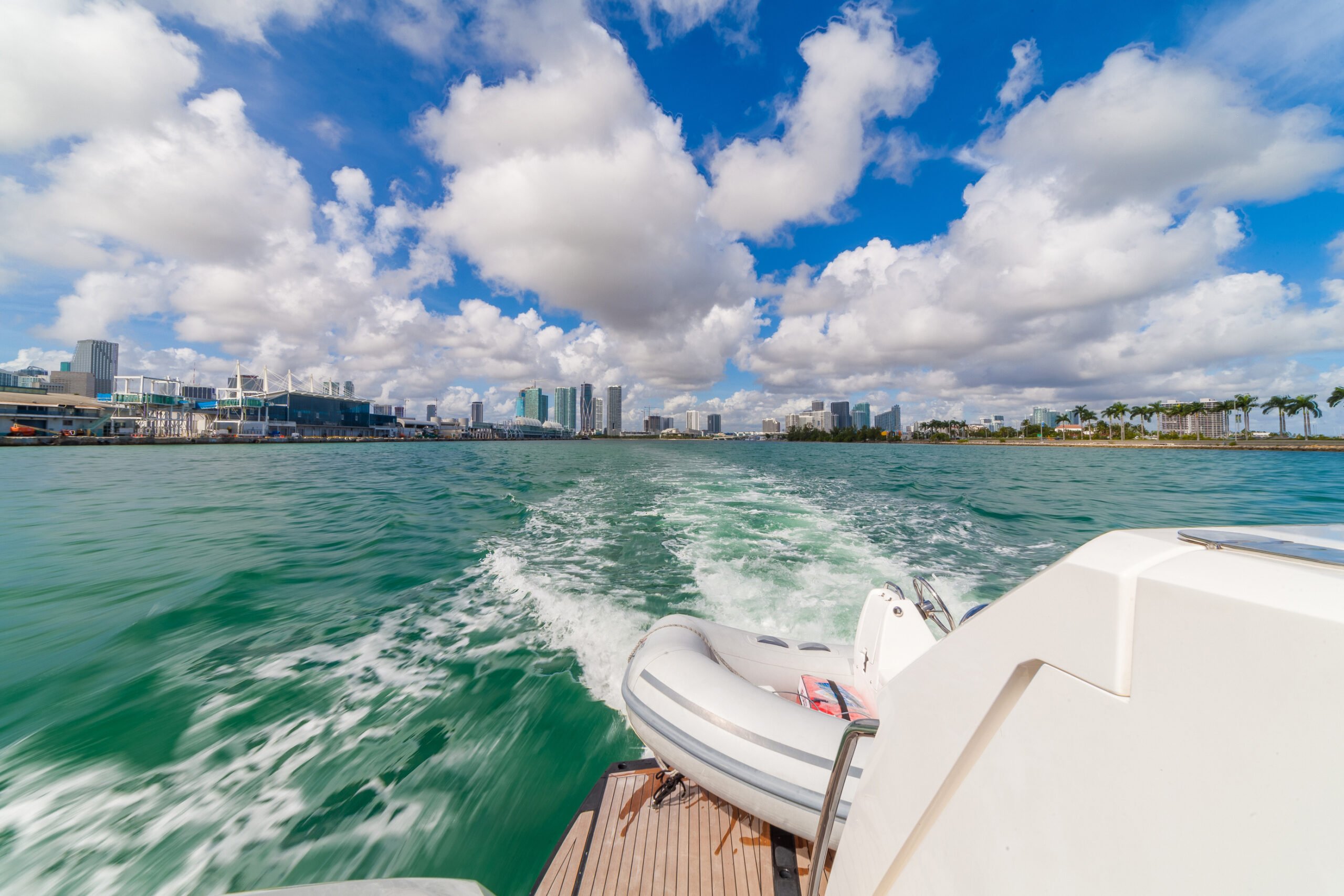 Luxury Yachting Hawaii