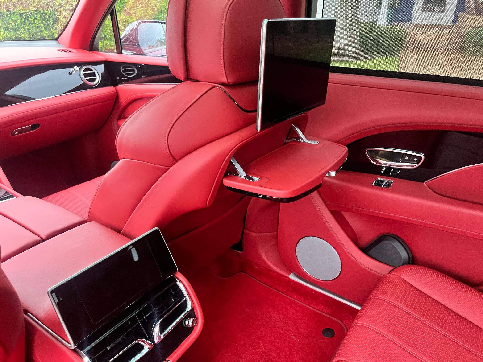 Bentley cars - inside, red style 2