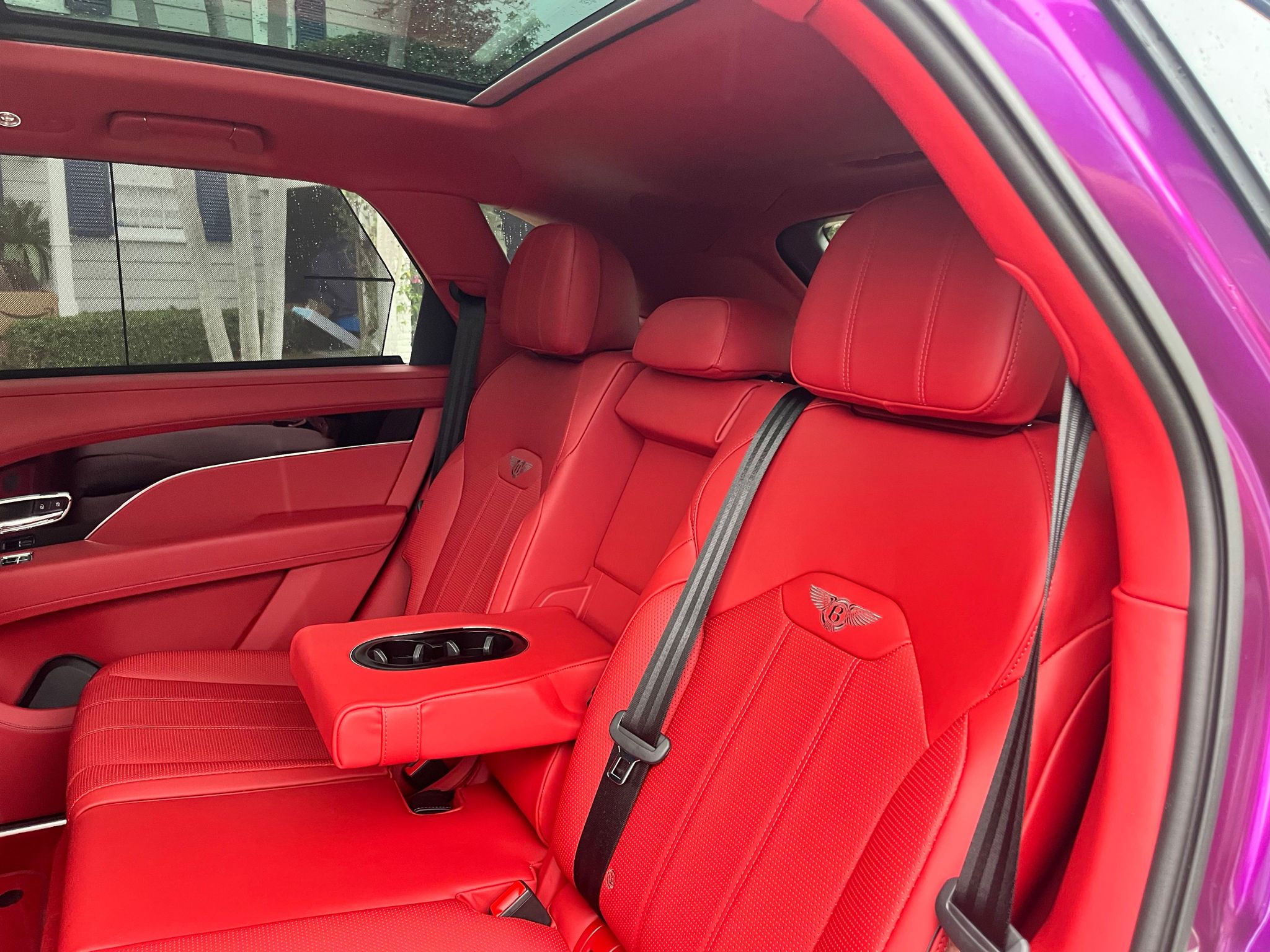 Bentley cars - inside, red style