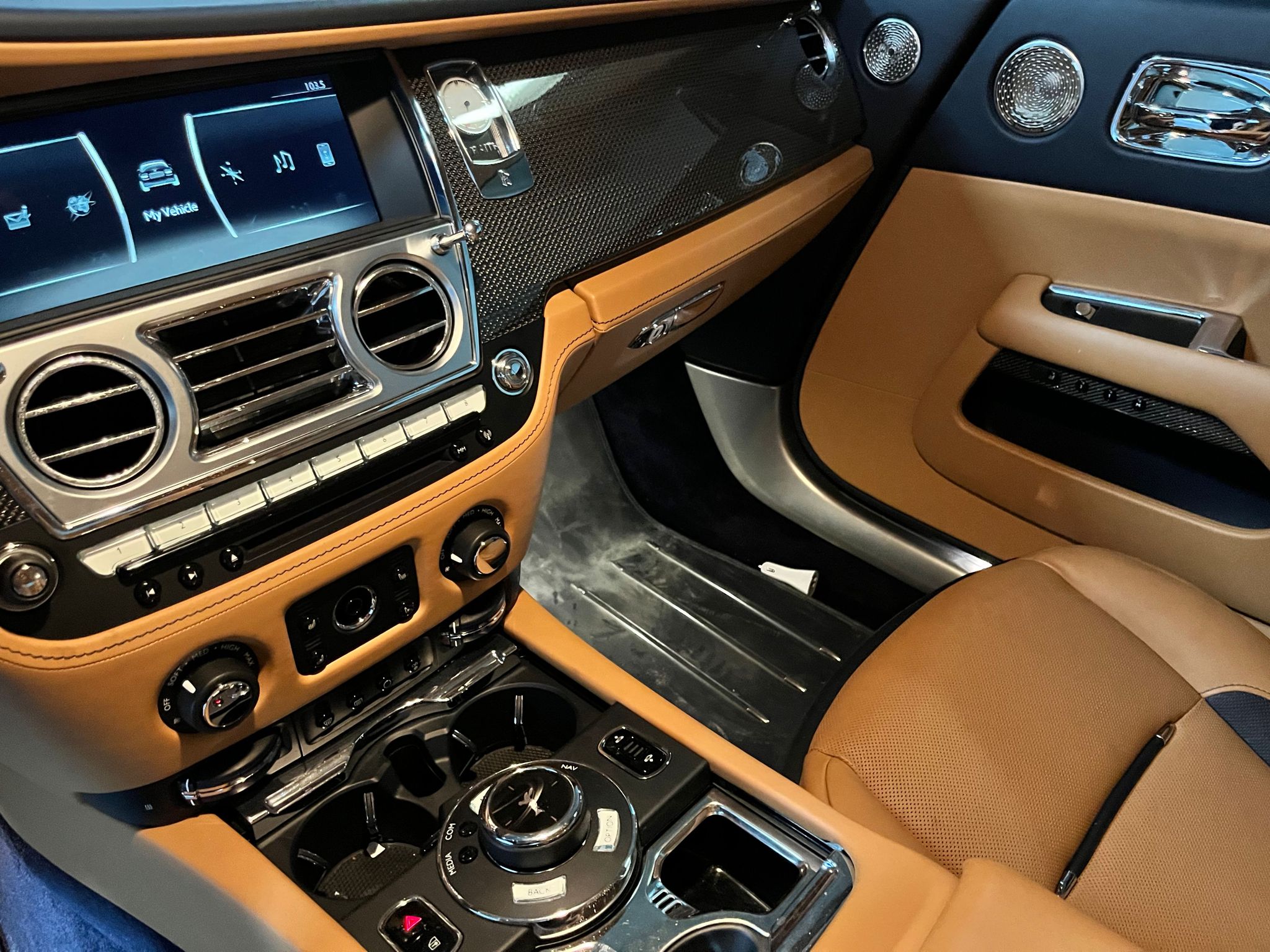 luxury cars in miami - rent a car - rolls royce