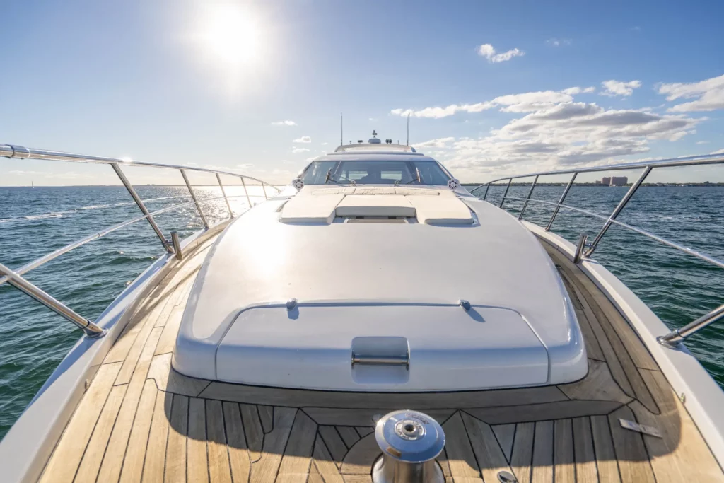 luxury yachts in miami - azimut - luxury concierge